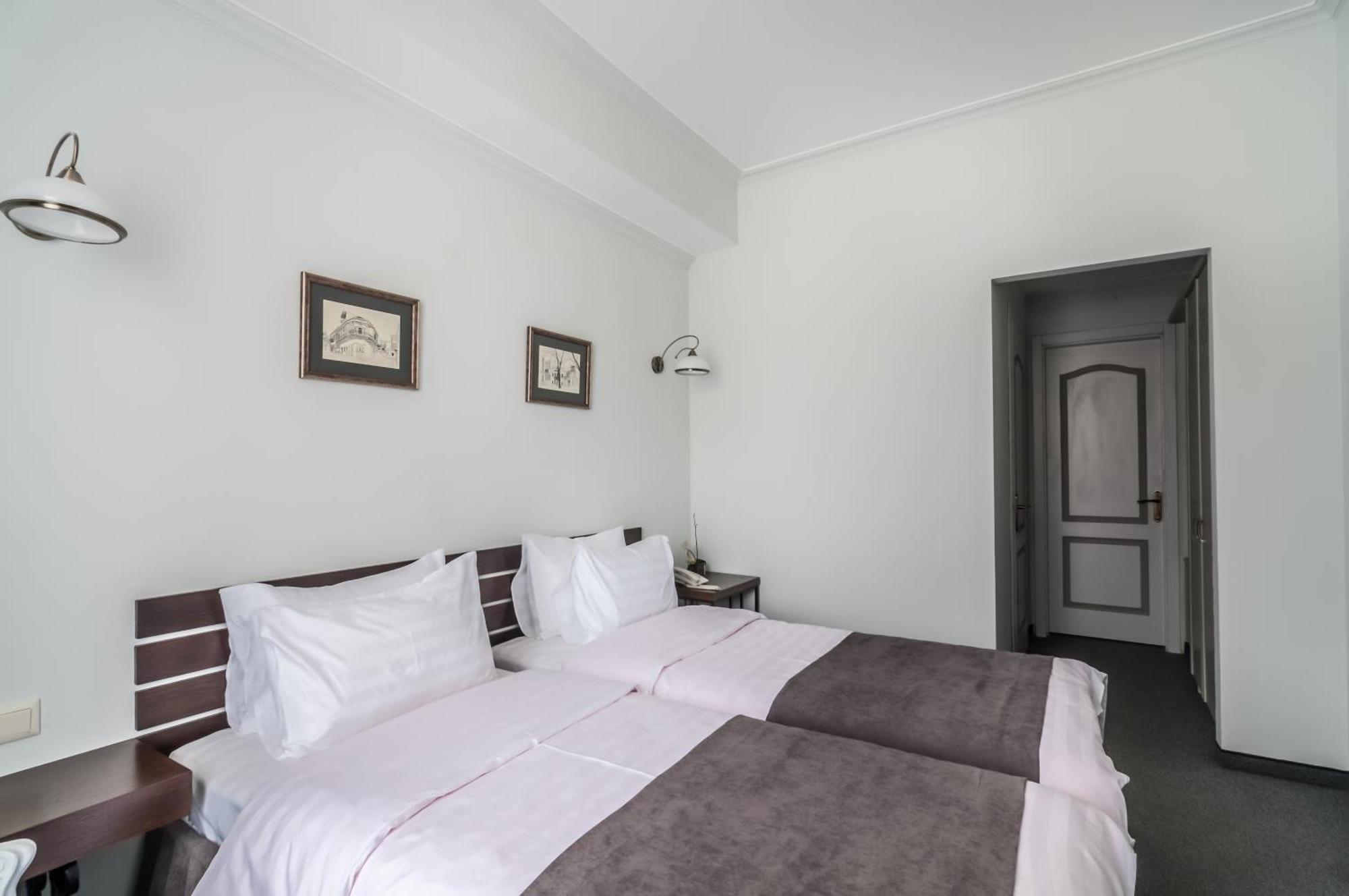 Prestige Palace - Esquisse Hotel Tbilisi Exterior photo