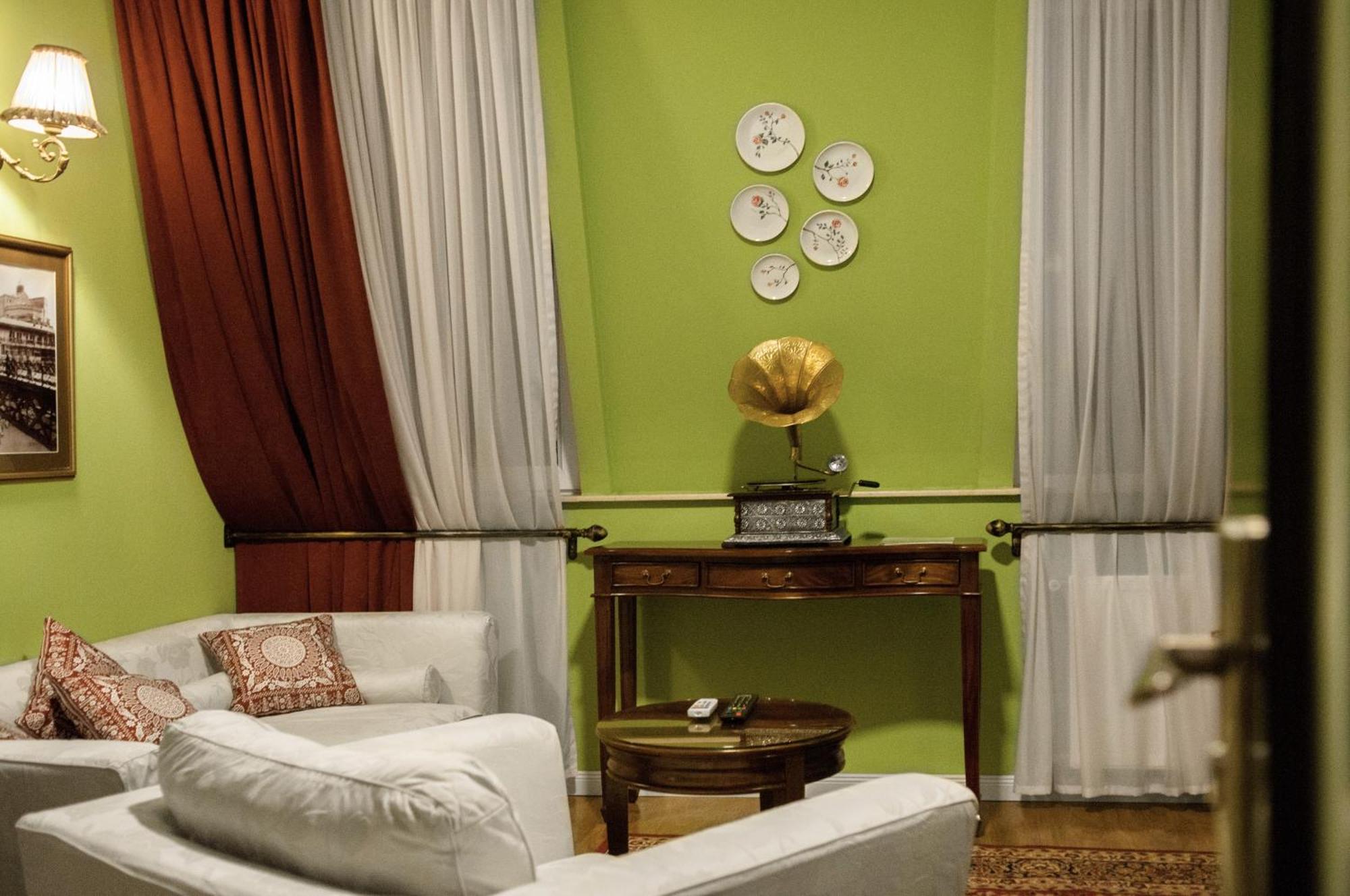 Prestige Palace - Esquisse Hotel Tbilisi Room photo