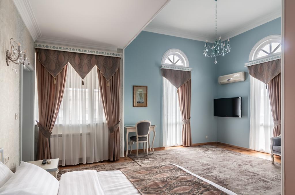 Prestige Palace - Esquisse Hotel Tbilisi Exterior photo