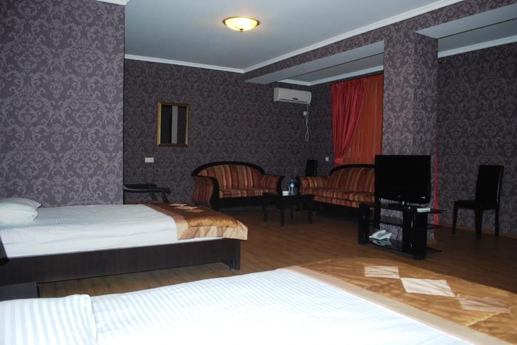 Prestige Palace - Esquisse Hotel Tbilisi Room photo