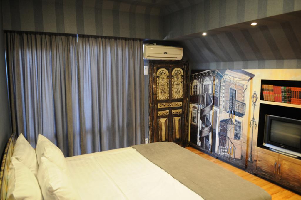 Prestige Palace - Esquisse Hotel Tbilisi Exterior photo