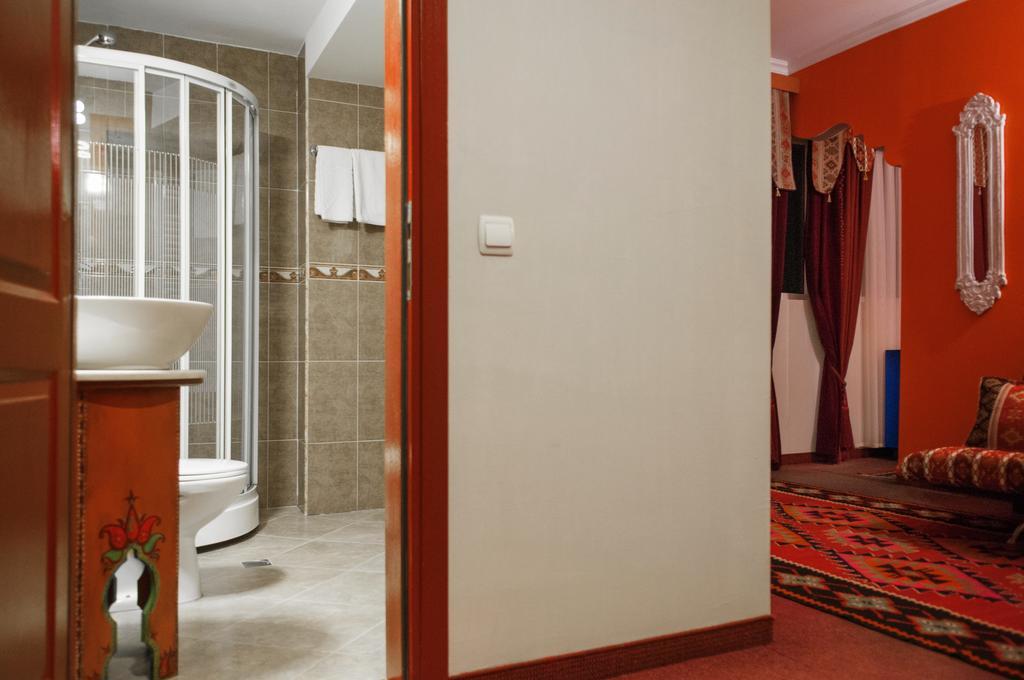 Prestige Palace - Esquisse Hotel Tbilisi Exterior photo